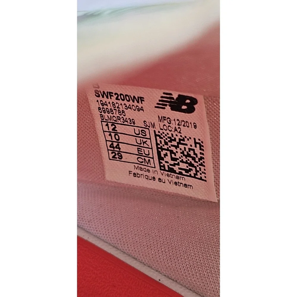 New Balance 200 V1 Women's Size 12 Slide Sandal Floral Logo Print White Slip On - Picture 8 of 11